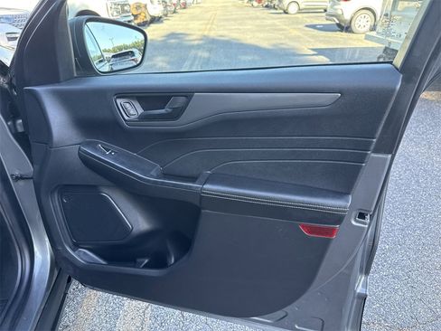 Used 2025 Ford Escape Active image 14