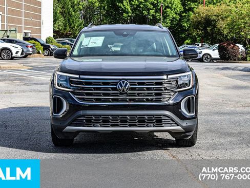 Used 2024 Volkswagen Atlas SE FWD image 11