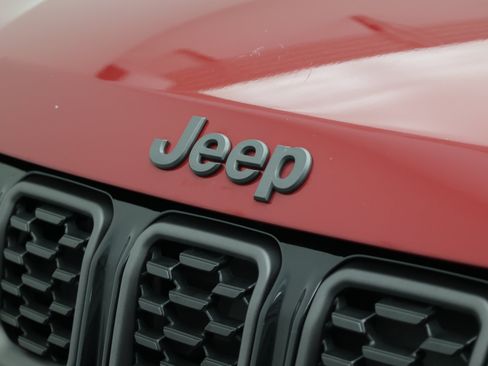 Used 2026 Jeep Compass Limited AWD/4WD image 10
