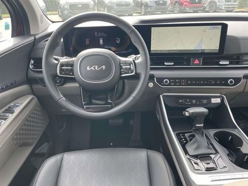 New 2026 Kia Carnival EX image 2