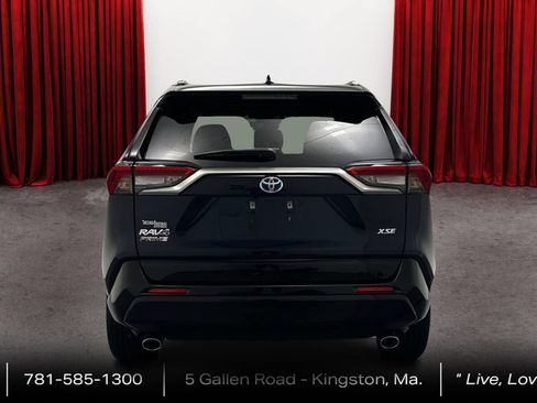 Certified 2021 Toyota RAV4 XSE w/ Weather Package AWD/4WD image 6