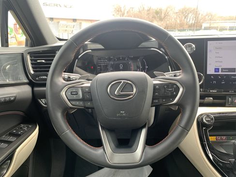 Used 2023 Lexus NX 350 AWD image 18