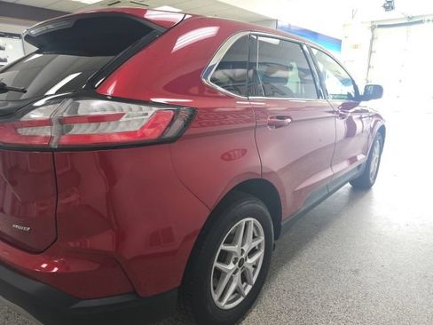 Used 2024 Ford Edge SEL AWD/4WD image 7