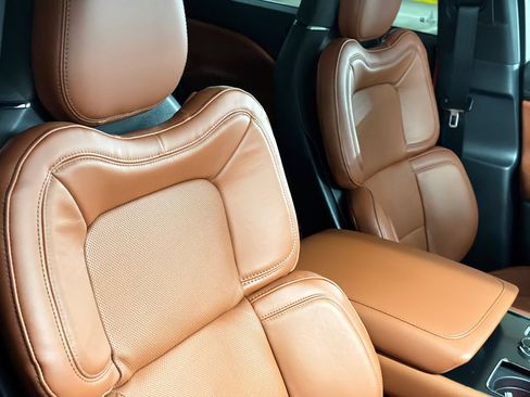 New 2026 Lincoln Aviator Reserve AWD/4WD image 12