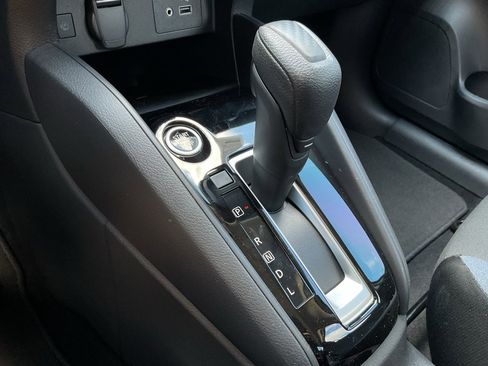 New 2025 Nissan Versa SV w/ Trunk Package image 30