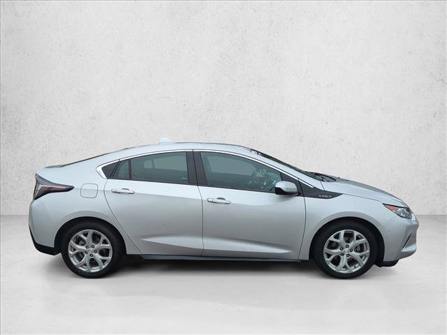 Used 2017 Chevrolet Volt Premier w/ Driver Confidence II Package FWD image 4
