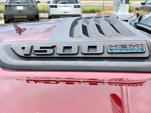 Used 2023 RAM 1500 Laramie AWD/4WD image 10