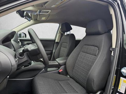 New 2026 Honda HR-V LX image 18