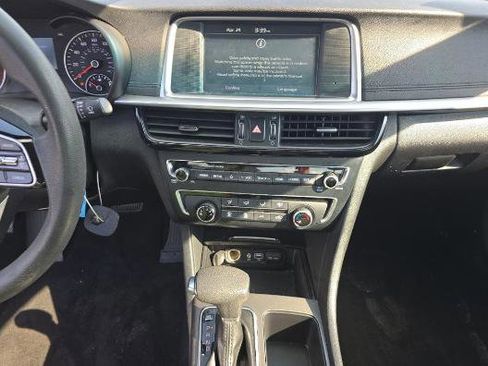 Used 2020 Kia Optima LX FWD image 10