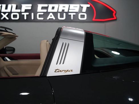 Used 2021 Porsche 911 Targa 4S Heritage Design AWD/4WD image 21