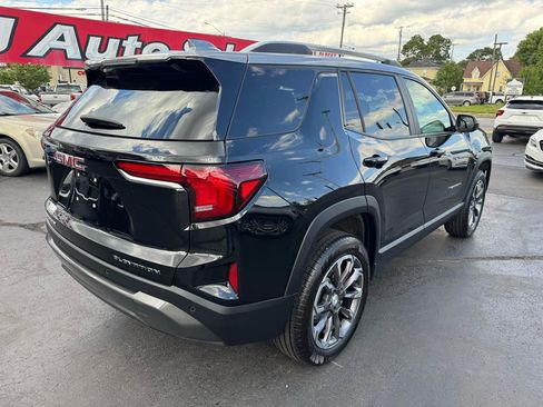 Used 2026 GMC Terrain Elevation w/ Elevation Premium Package FWD image 5
