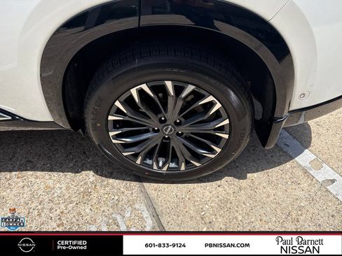 Certified 2024 Nissan Rogue Platinum w/ Platinum Premium Package FWD image 33