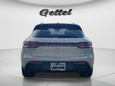 Used 2025 Porsche Macan AWD/4WD image 6