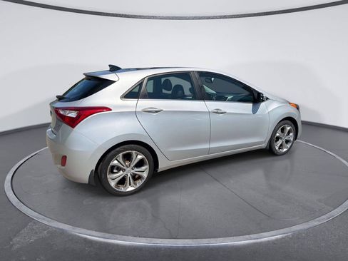 Used 2013 Hyundai Elantra GT w/ Style Pkg FWD image 4