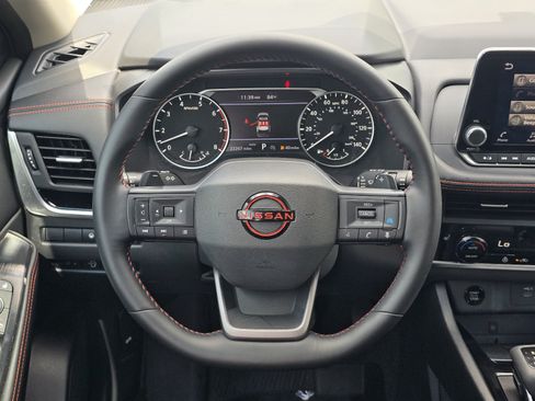 Certified 2025 Nissan Rogue SV w/ Rock Creek Premium Package AWD/4WD image 15