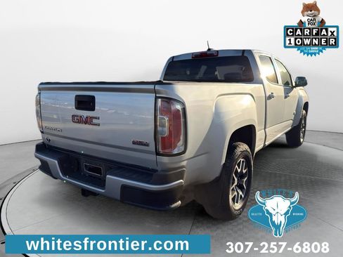 Used 2015 GMC Canyon SLE image 5