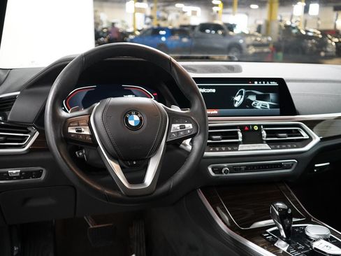 Used 2023 BMW X5 xDrive40i w/ Premium Package AWD/4WD image 22