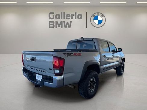 Used 2018 Toyota Tacoma TRD Off-Road image 8