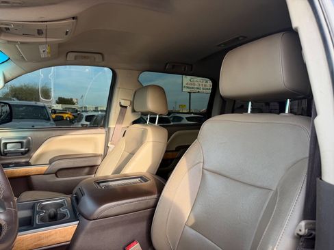 Used 2018 Chevrolet Silverado 1500 LTZ w/ Sport Package AWD/4WD image 18