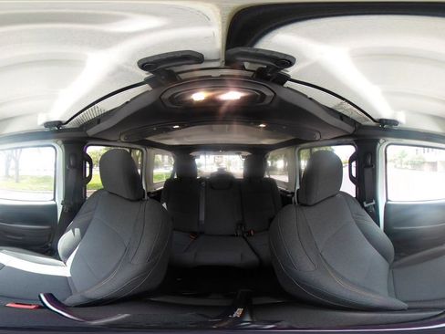 Used 2025 Jeep Wrangler Unlimited Sport AWD/4WD image 37