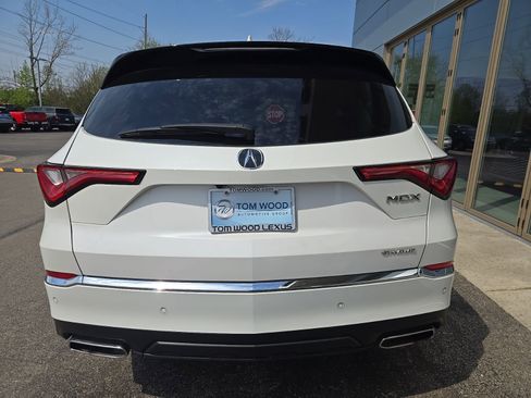 Used 2023 Acura MDX SH-AWD w/ Technology Package image 11