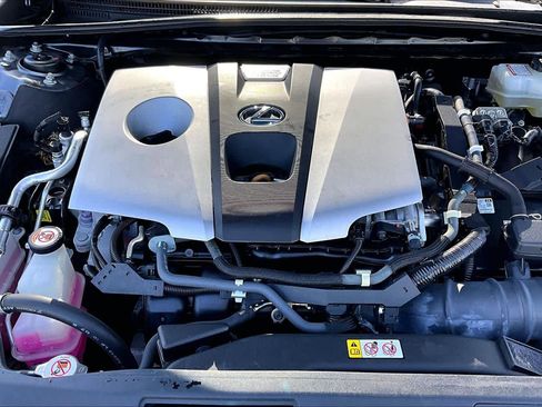 Used 2020 Lexus ES 300h w/ Accessory Package image 32
