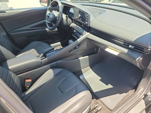 New 2026 Hyundai Elantra SEL Sport FWD image 21