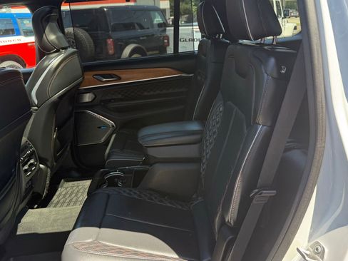 Used 2022 Jeep Grand Cherokee L Summit AWD/4WD image 45