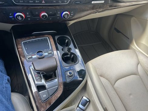 Used 2017 Audi Q7 3.0T Premium Plus AWD/4WD image 34