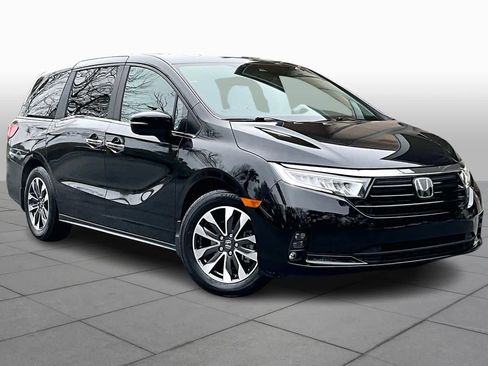 Certified 2024 Honda Odyssey EX-L image 2