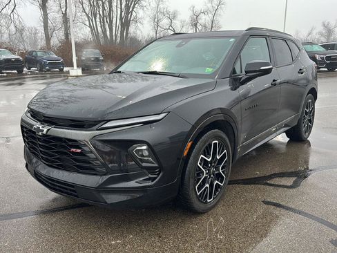 Used 2023 Chevrolet Blazer RS w/ Driver Confidence II Package image 11