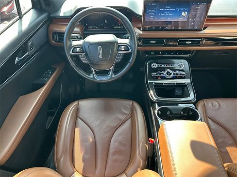 Used 2022 Lincoln Nautilus Reserve image 24