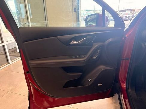 Used 2021 Chevrolet Blazer RS w/ Enhanced Convenience Package FWD image 11