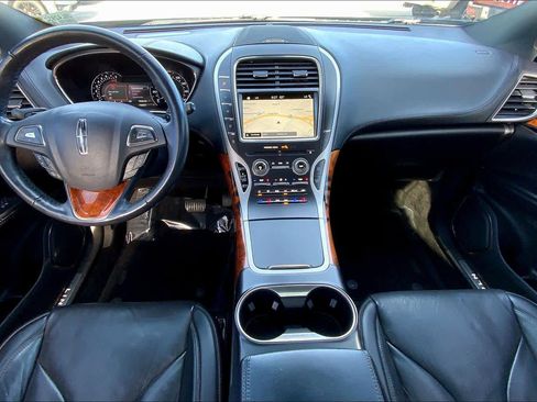 Used 2018 Lincoln MKX Reserve w/ Driver Assistance Package image 14