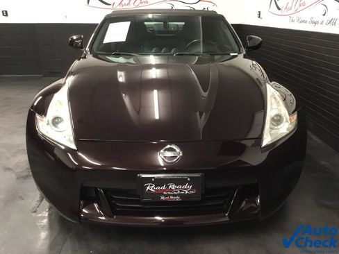 Used 2010 Nissan 370Z Touring w/ Sport Pkg image 15