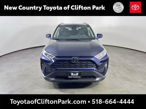 Used 2019 Toyota RAV4 XLE image 8