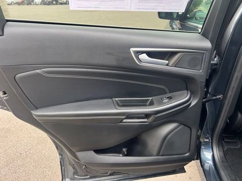 Used 2023 Ford Edge Titanium w/ Equipment Group 301A AWD/4WD image 18