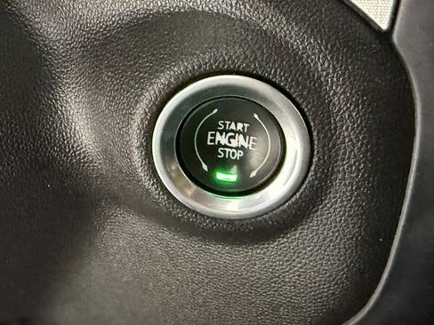 Used 2021 GMC Sierra 1500 SLE w/ Driver Alert Package I image 16