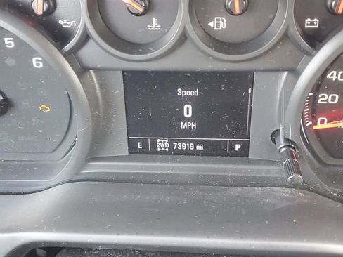 Used 2020 Chevrolet Silverado 1500 Custom w/ Custom Value Package image 19