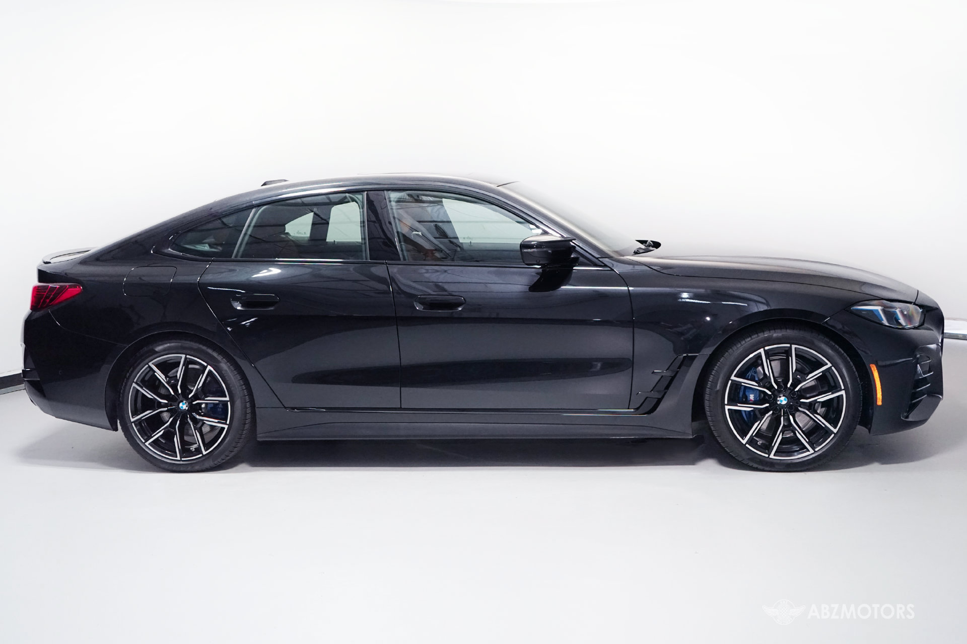 Used 2026 BMW M440i RWD image 3