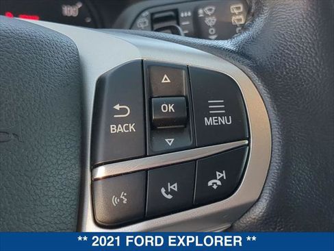 Used 2021 Ford Explorer Limited w/ Hybrid Equipment Group 310A AWD/4WD image 15