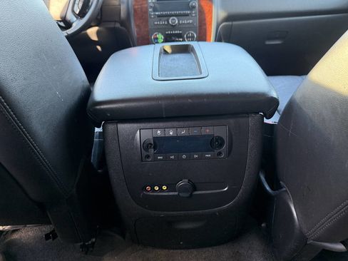 Used 2010 Chevrolet Tahoe LT image 13
