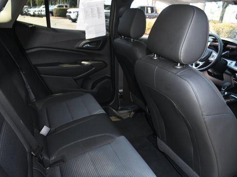 Used 2024 Chevrolet Trax LT w/ Driver Confidence Package image 18