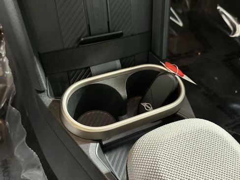 Certified 2025 MINI Cooper S image 23