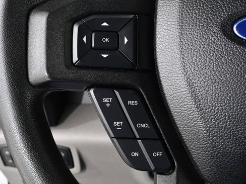 Used 2017 Ford F150 XLT w/ Trailer Tow Package image 32