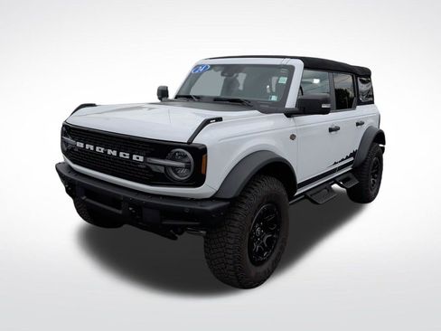 Certified 2024 Ford Bronco Wildtrak AWD/4WD image 3