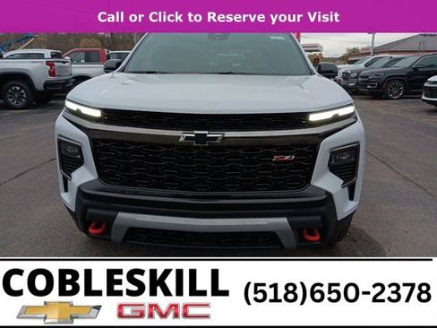 New 2026 Chevrolet Traverse Z71 w/ Driver Confidence Package image 9