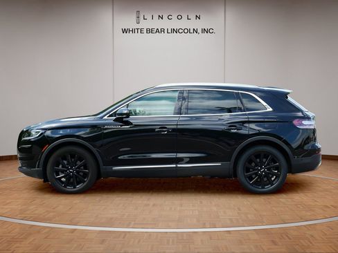 Certified 2023 Lincoln Nautilus Reserve w/ Equipment Group 201A AWD/4WD image 8