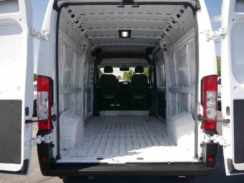 Used 2025 RAM ProMaster 3500 w/ Convenience Group FWD image 13