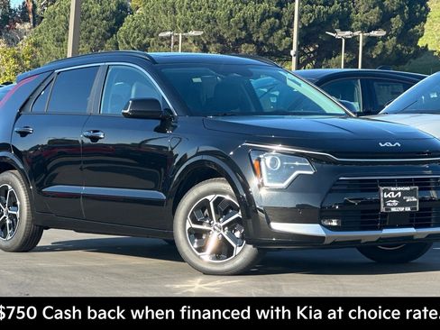 New 2026 Kia Niro SX image 2